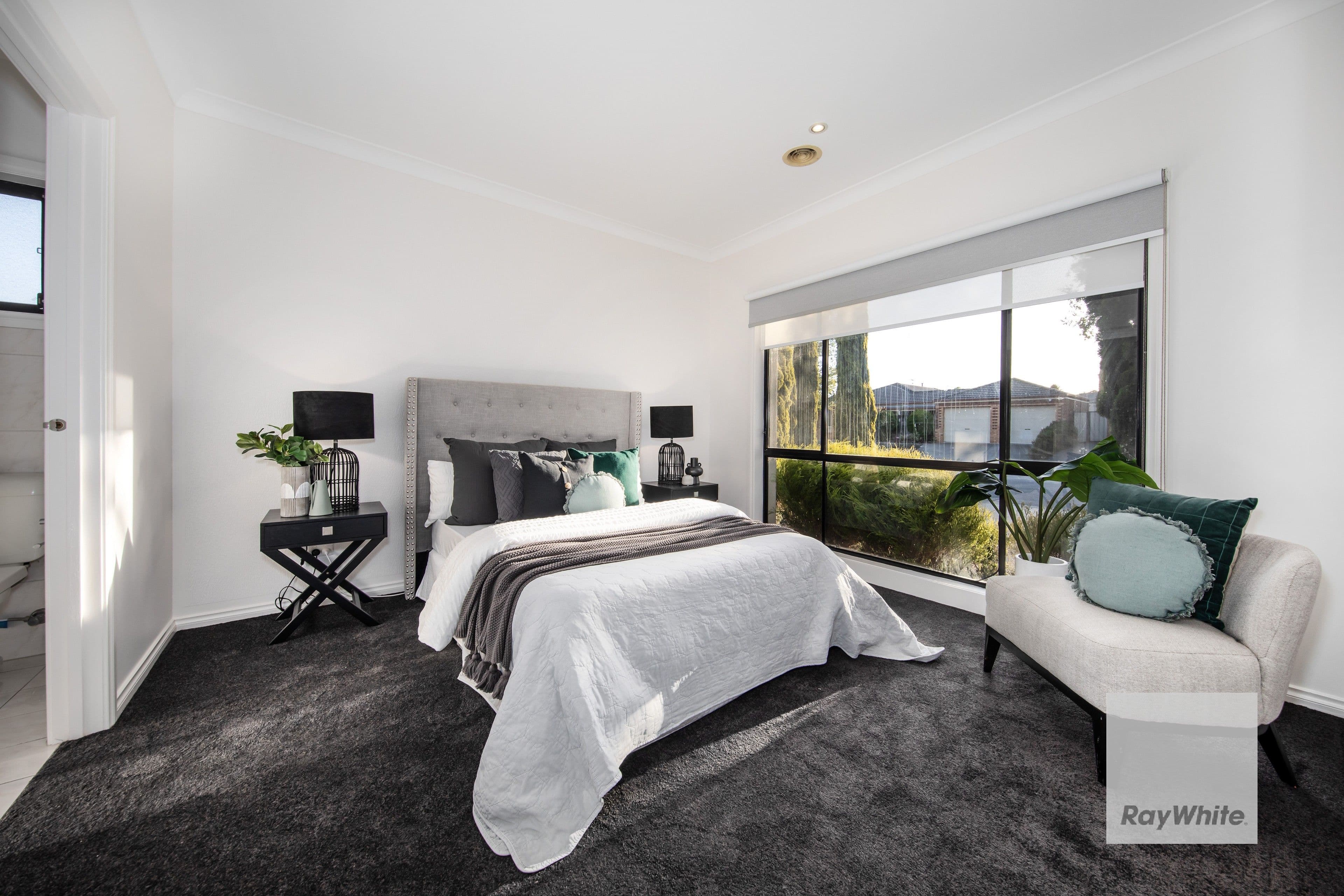 40 Jindabyne Avenue, Taylors Hill VIC 3037, Taylors Hill - Thumbnail 8