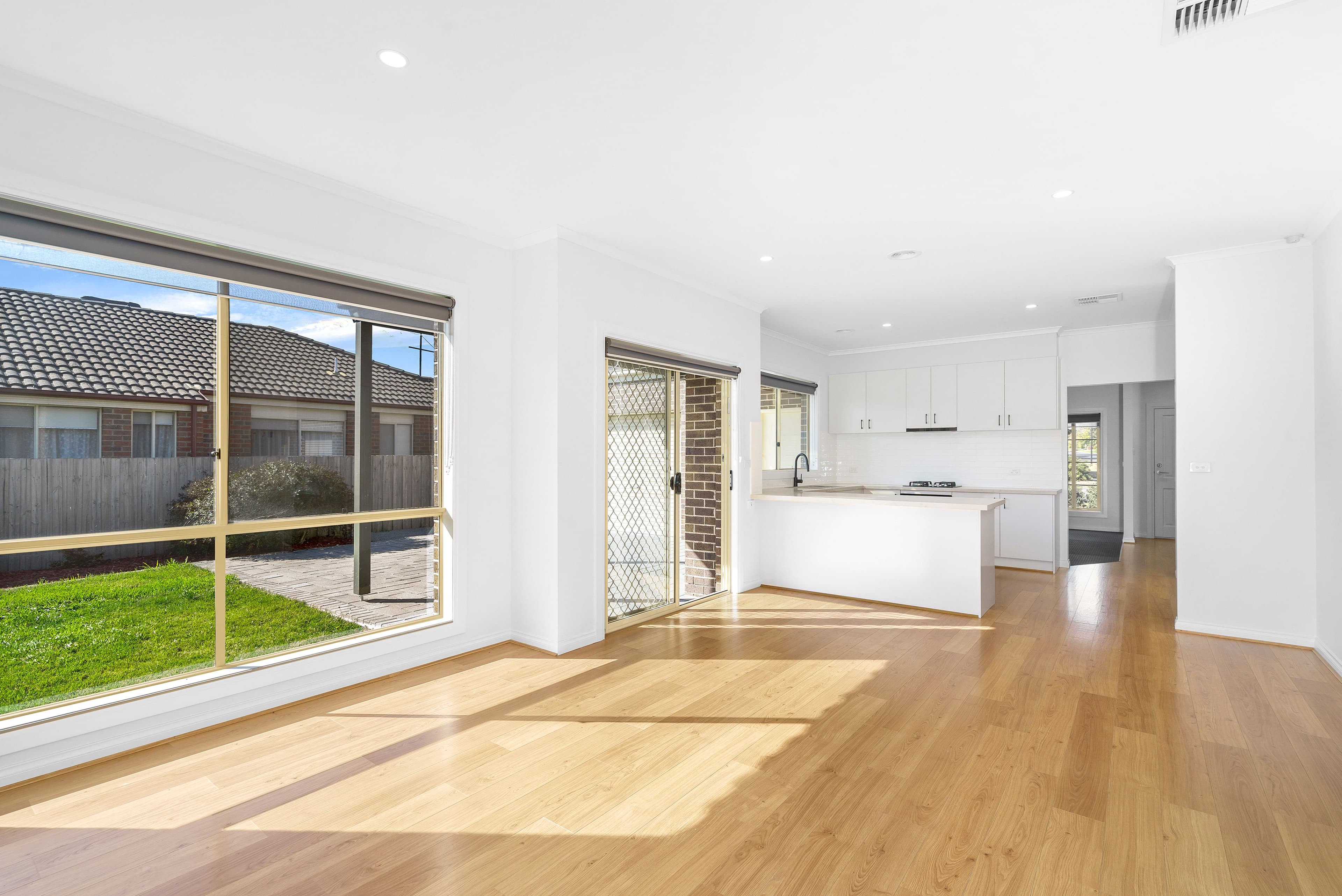 46 Belleview Drive, Sunbury VIC 3429, Sunbury - Thumbnail 3