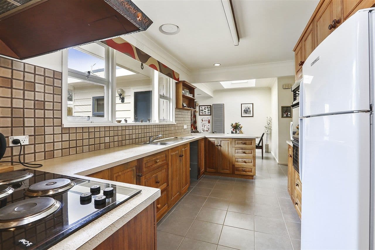 33 Helena Street, Belmont VIC 3216, Belmont - Thumbnail 2