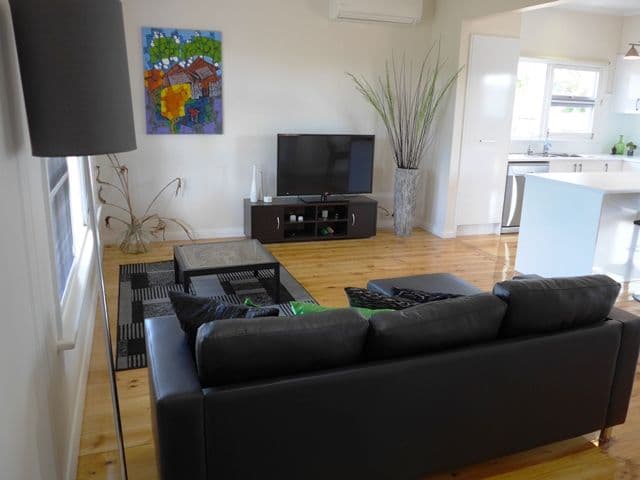 16 Macgillivray Street, BARMERA SA 5345, Barmera - Thumbnail 2