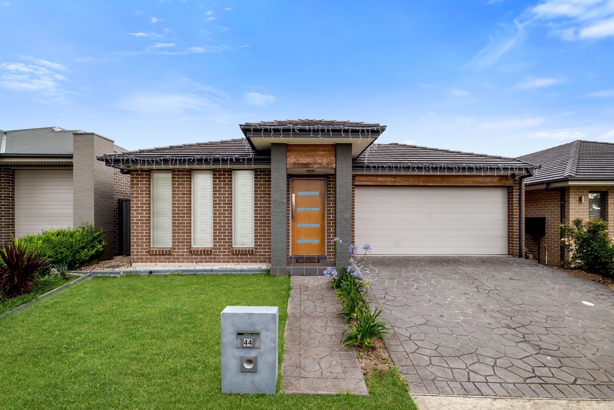 44 Montague Drive, JORDAN SPRINGS NSW 2747, Jordan Springs - Thumbnail 2