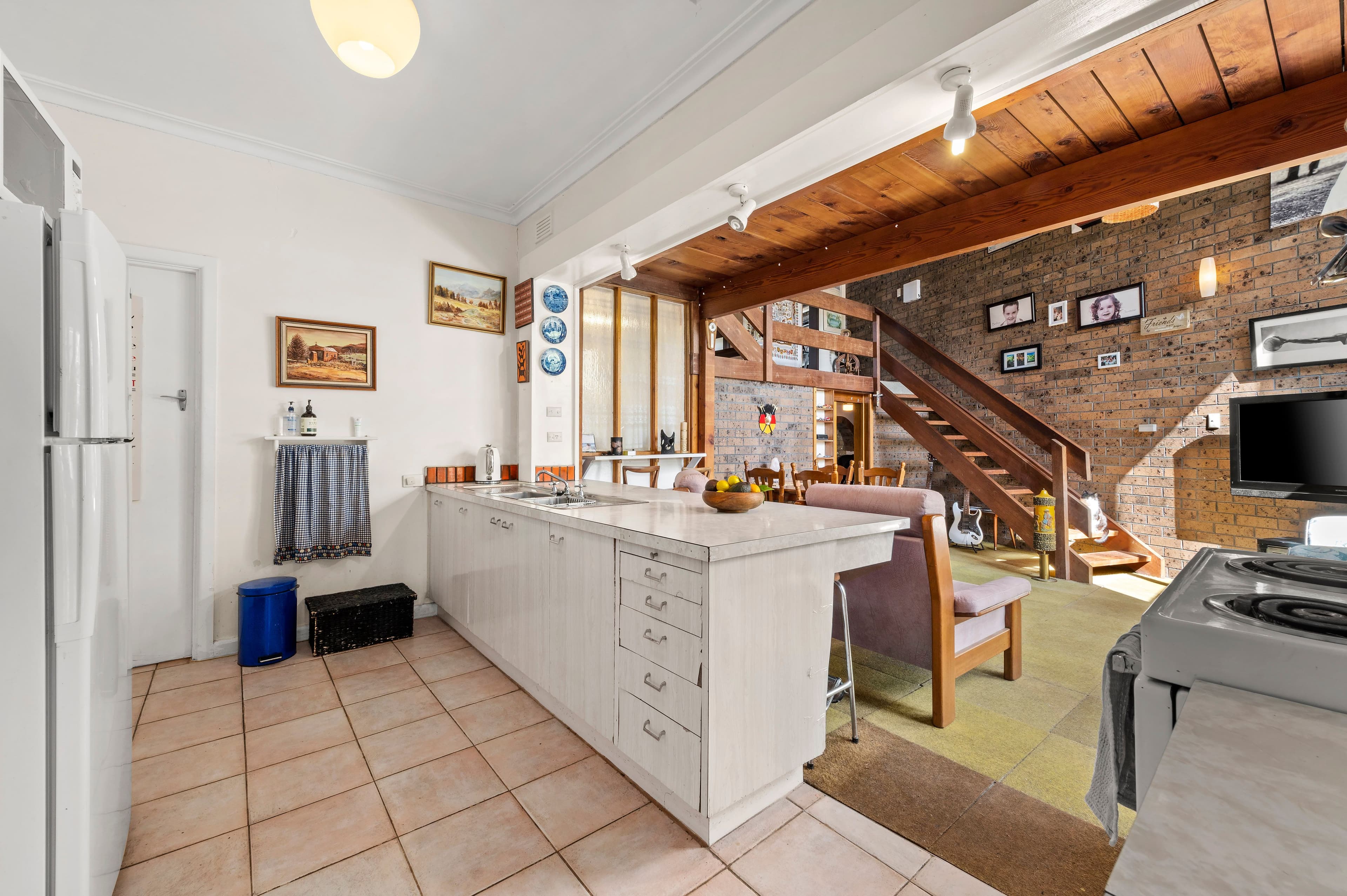 13 Sagan Court, Glen Waverley VIC 3150, Glen Waverley - Thumbnail 5