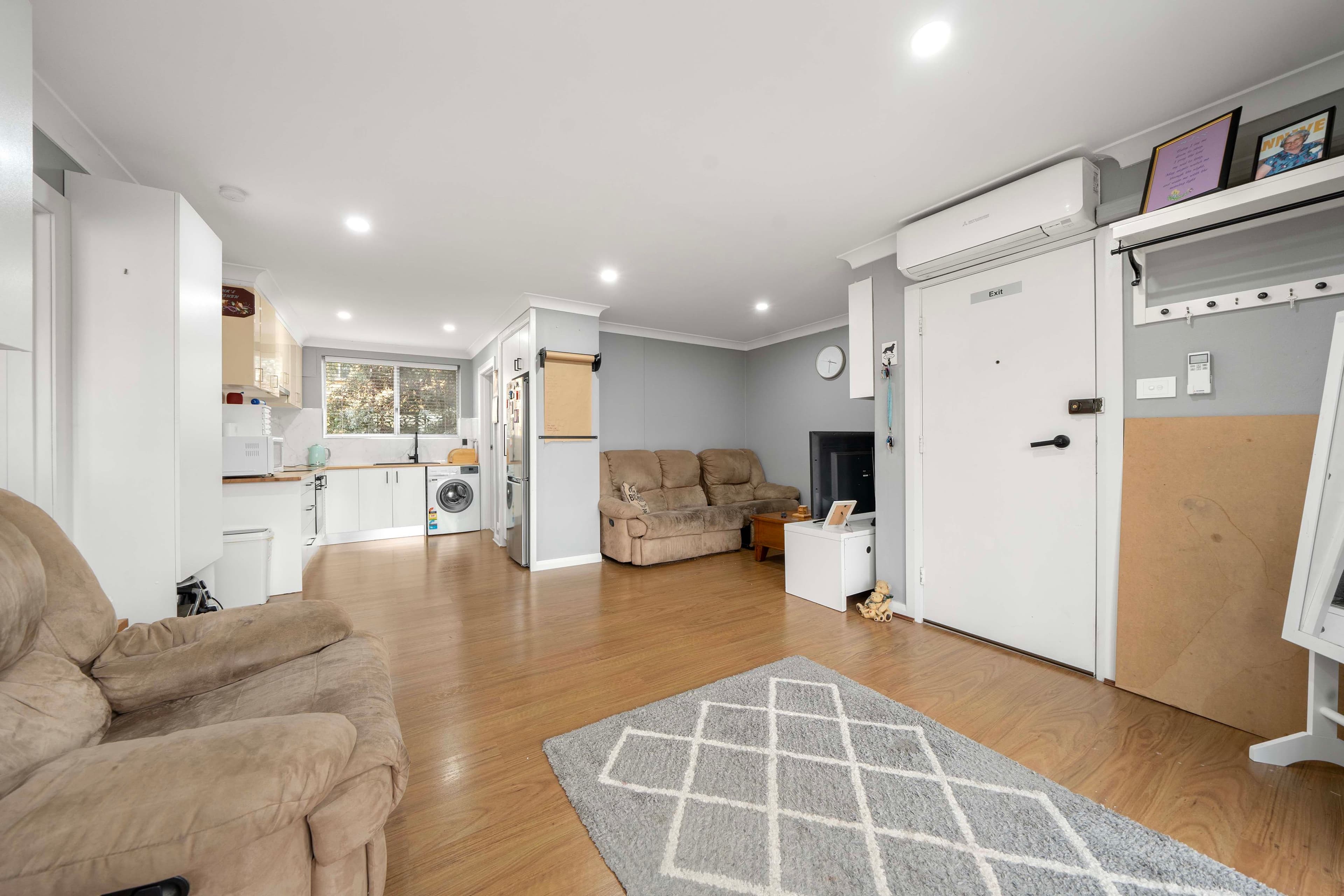 104 Henderson Road, Crestwood NSW 2620, Crestwood - Thumbnail 2
