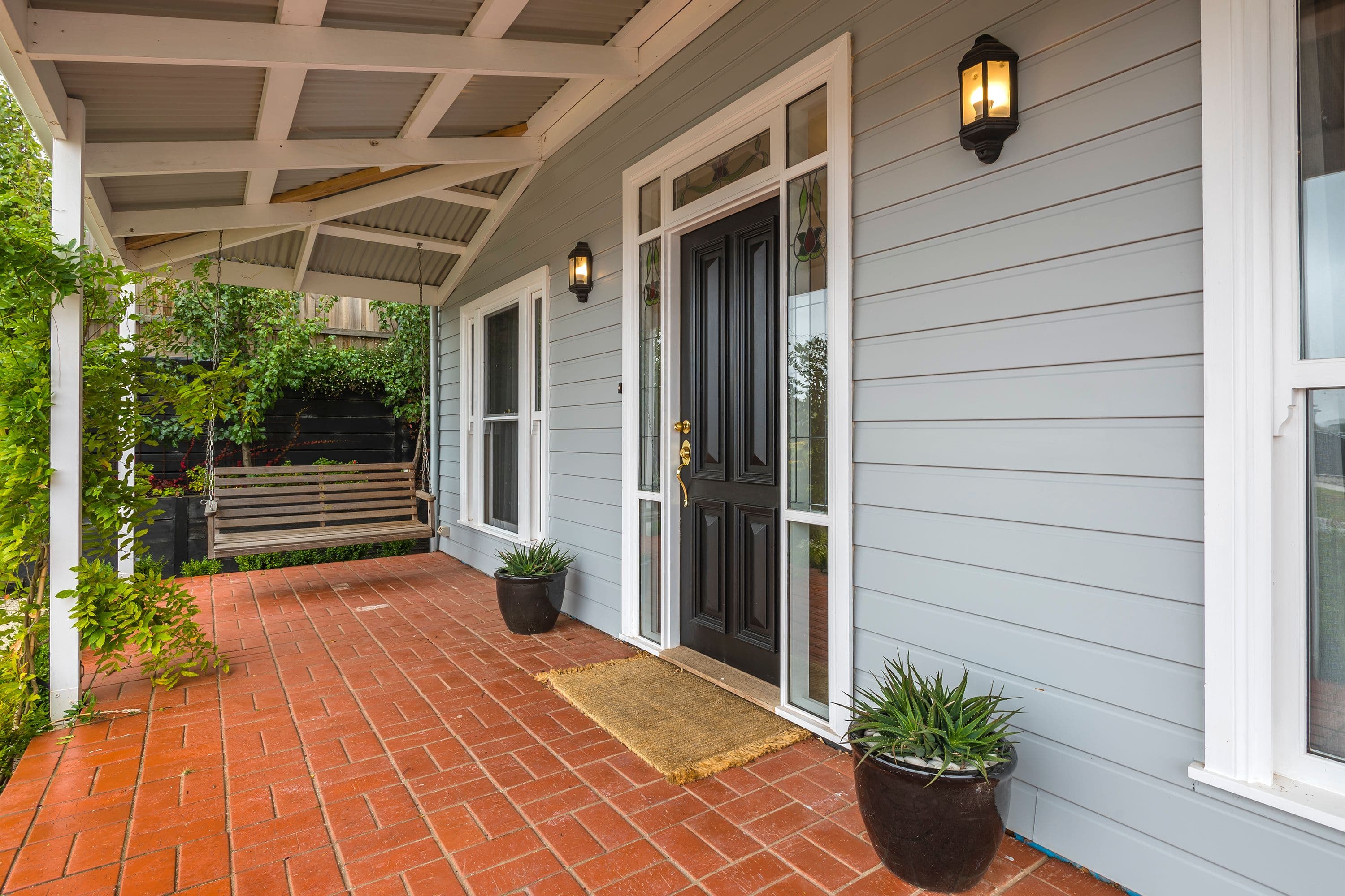 4 Hale Crescent, Kyneton VIC 3444, Kyneton - Thumbnail 2