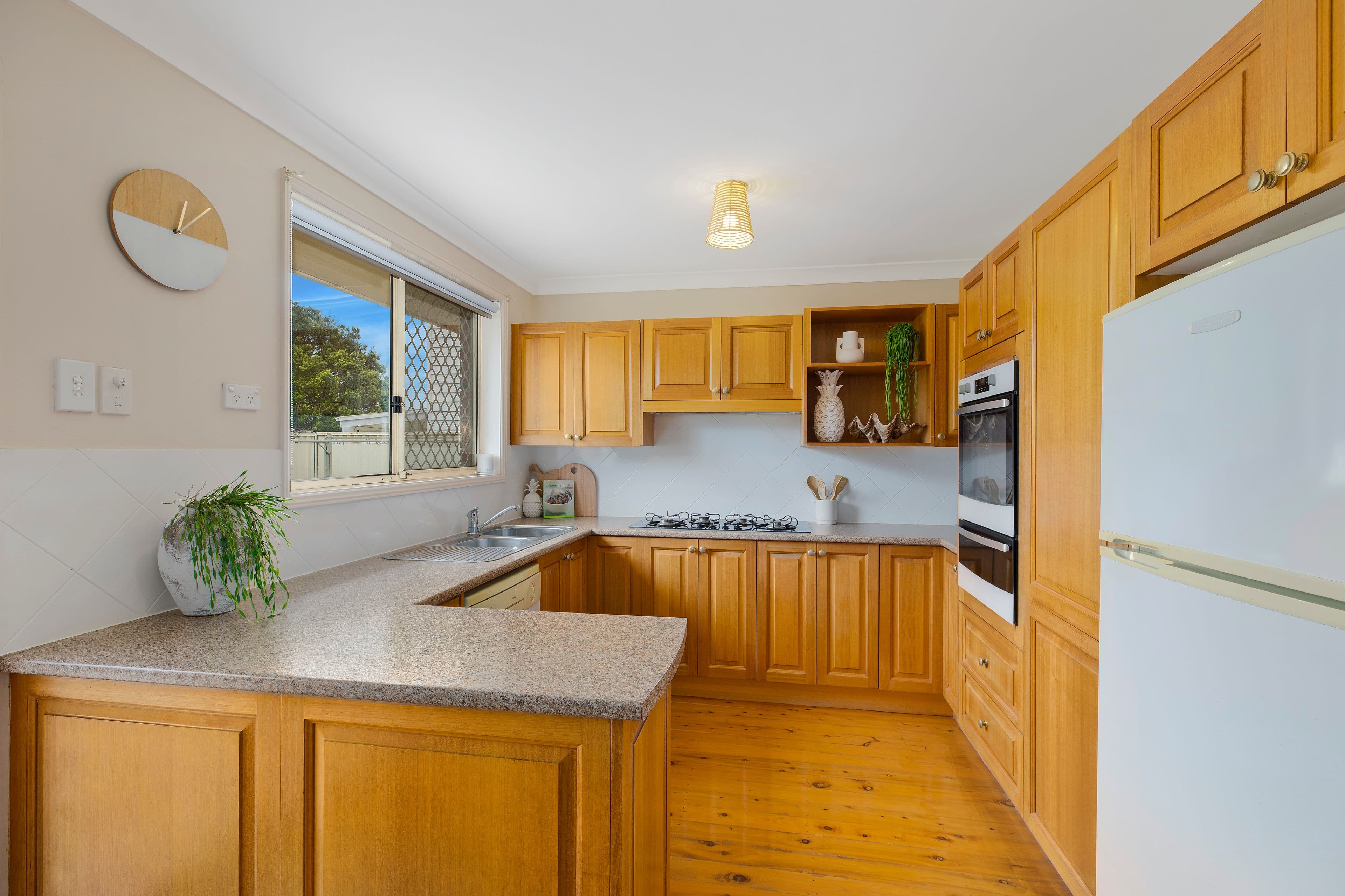 15 Macintyre Street, Bateau Bay NSW 2261, Bateau Bay - Thumbnail 3