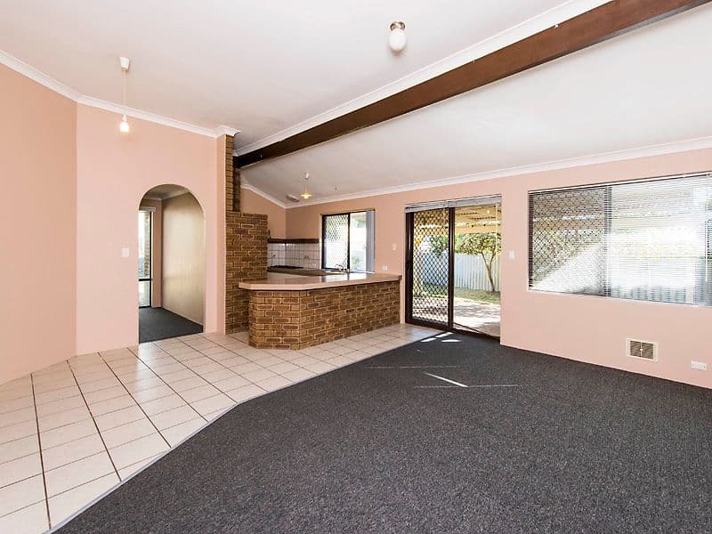 2 Willis Street, Warnbro WA 6169, Warnbro - Thumbnail 2