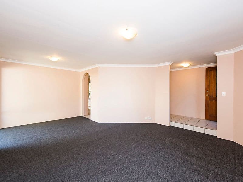 2 Willis Street, Warnbro WA 6169, Warnbro - Thumbnail 4