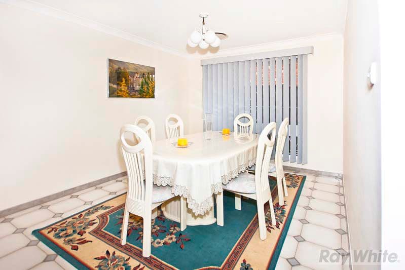 34  Garrison Road, BOSSLEY PARK NSW 2176, Bossley Park - Thumbnail 4