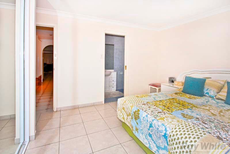 34  Garrison Road, BOSSLEY PARK NSW 2176, Bossley Park - Thumbnail 6