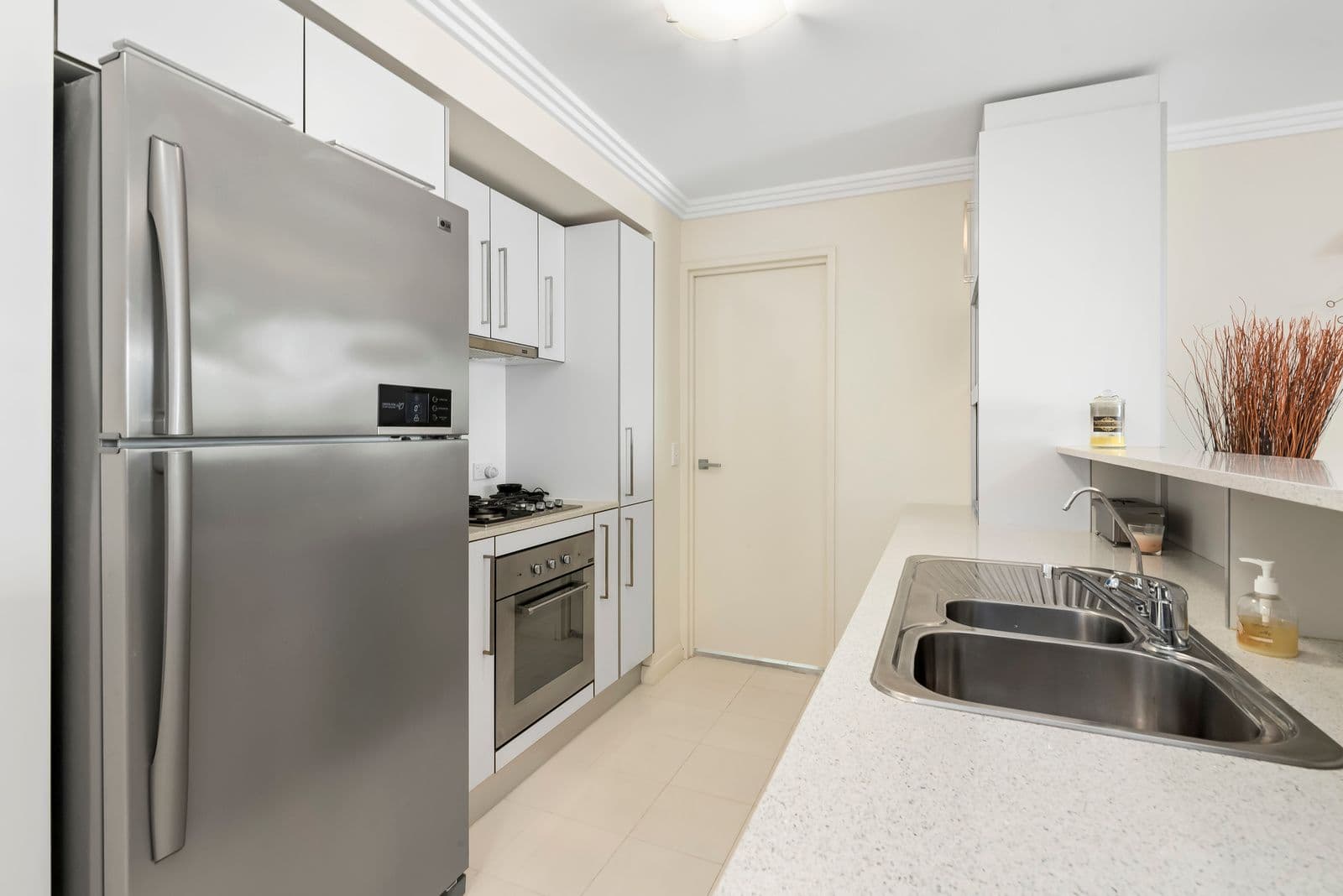 10 Fifth Avenue, Palm Beach QLD 4221, Palm Beach - Thumbnail 7