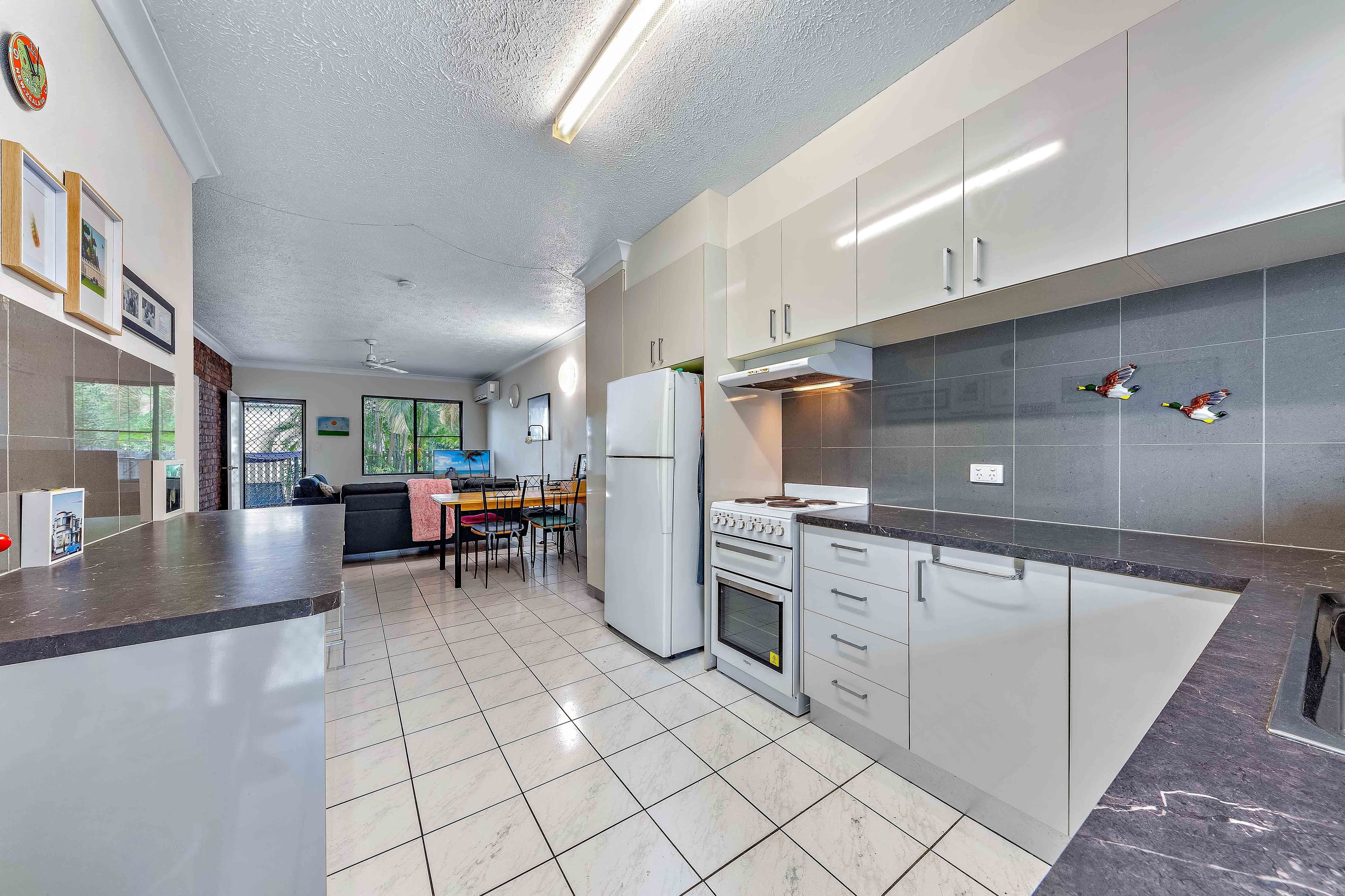 5 Pleasant Drive, Cannonvale QLD 4802, Cannonvale - Image 1