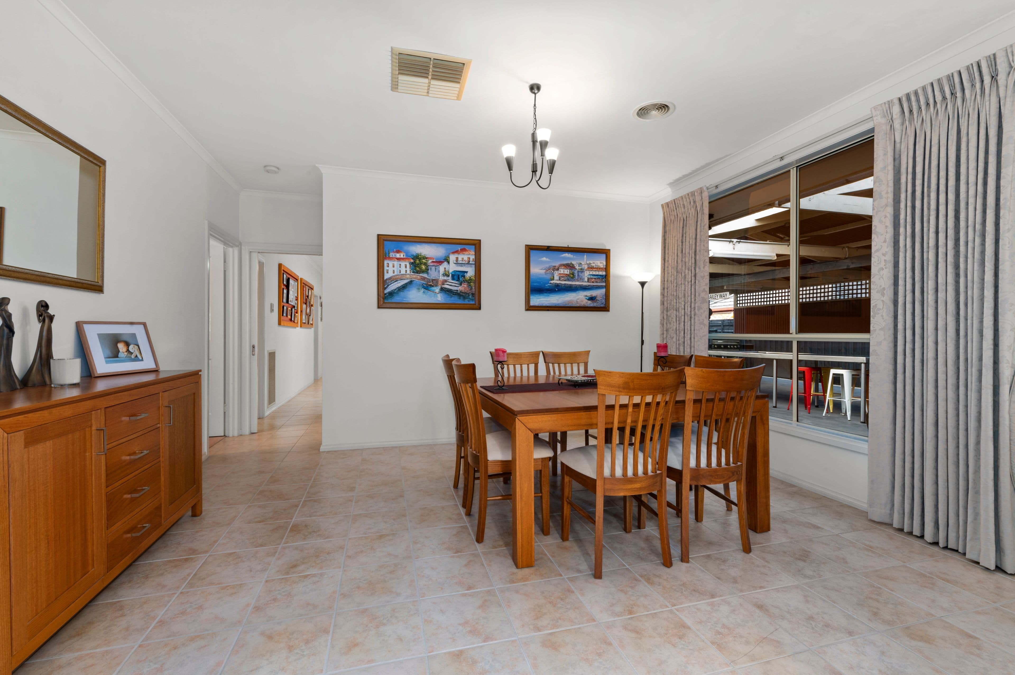 4 Alain Avenue, South Morang VIC 3752, South Morang - Thumbnail 4
