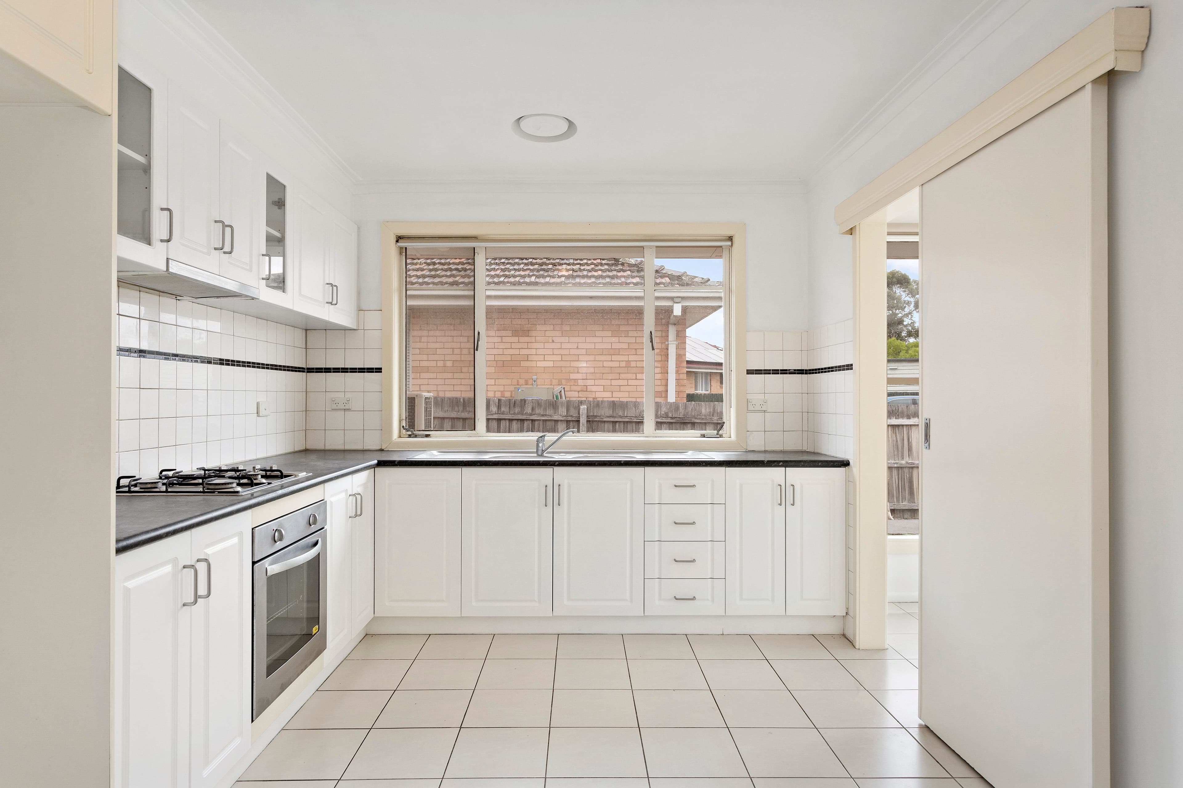 4 Maxwell Street, Lalor VIC 3075, Lalor - Thumbnail 2