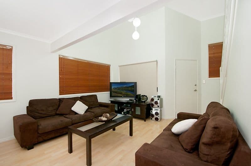 1a Alison Road, CARRARA QLD 4211, Carrara - Thumbnail 3