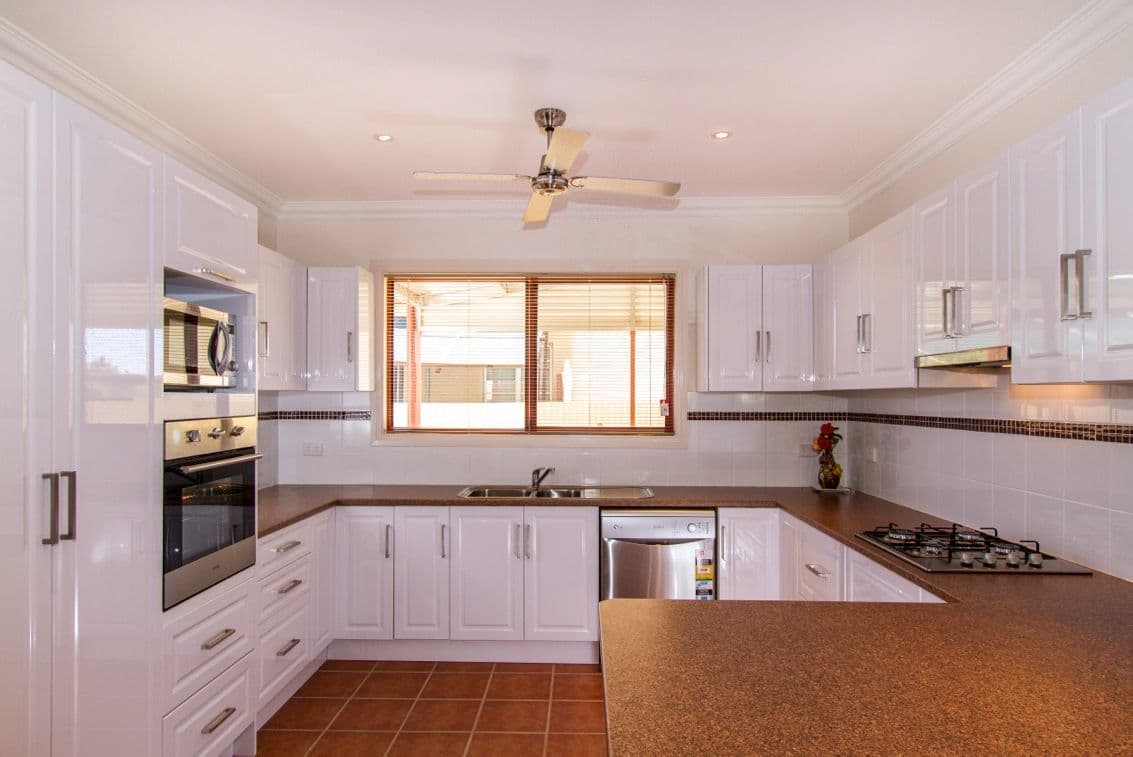 232 Clarke Street, BROKEN HILL NSW 2880, Broken Hill - Thumbnail 2