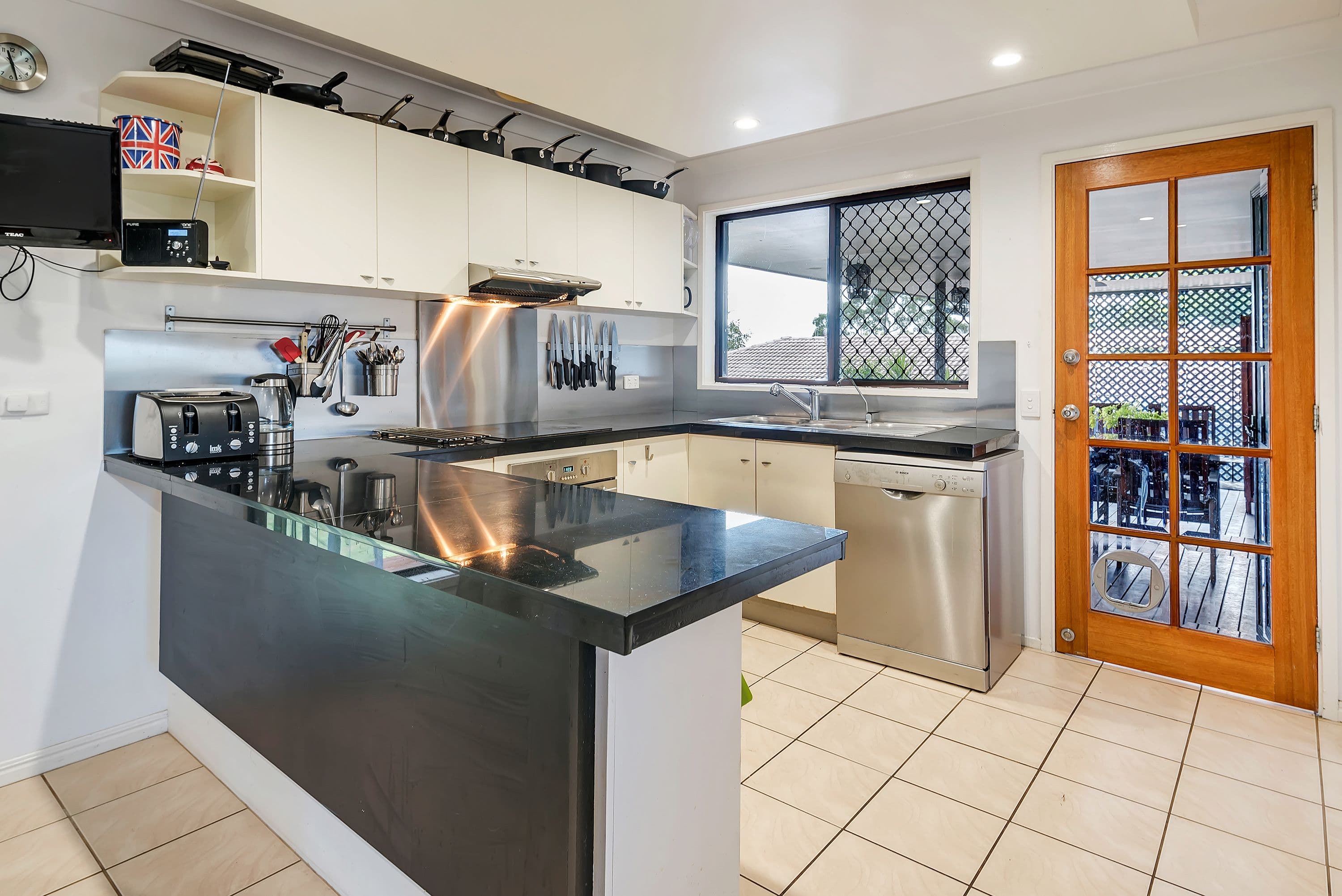 22 Ridgevale Drive, Helensvale QLD 4212, Helensvale - Thumbnail 5