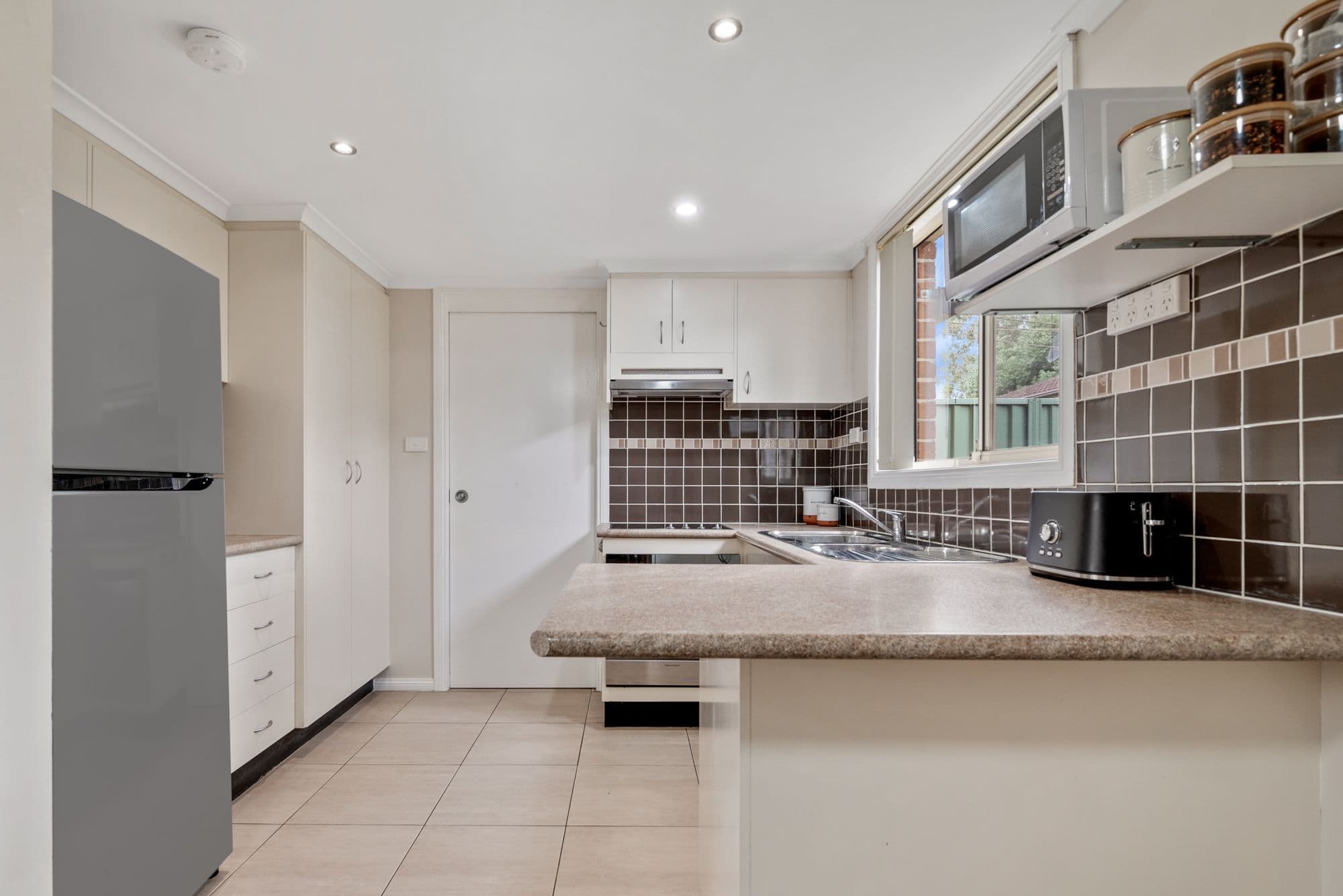 2/6 Wickfield Circuit, Ambarvale NSW 2560, Ambarvale - Thumbnail 6