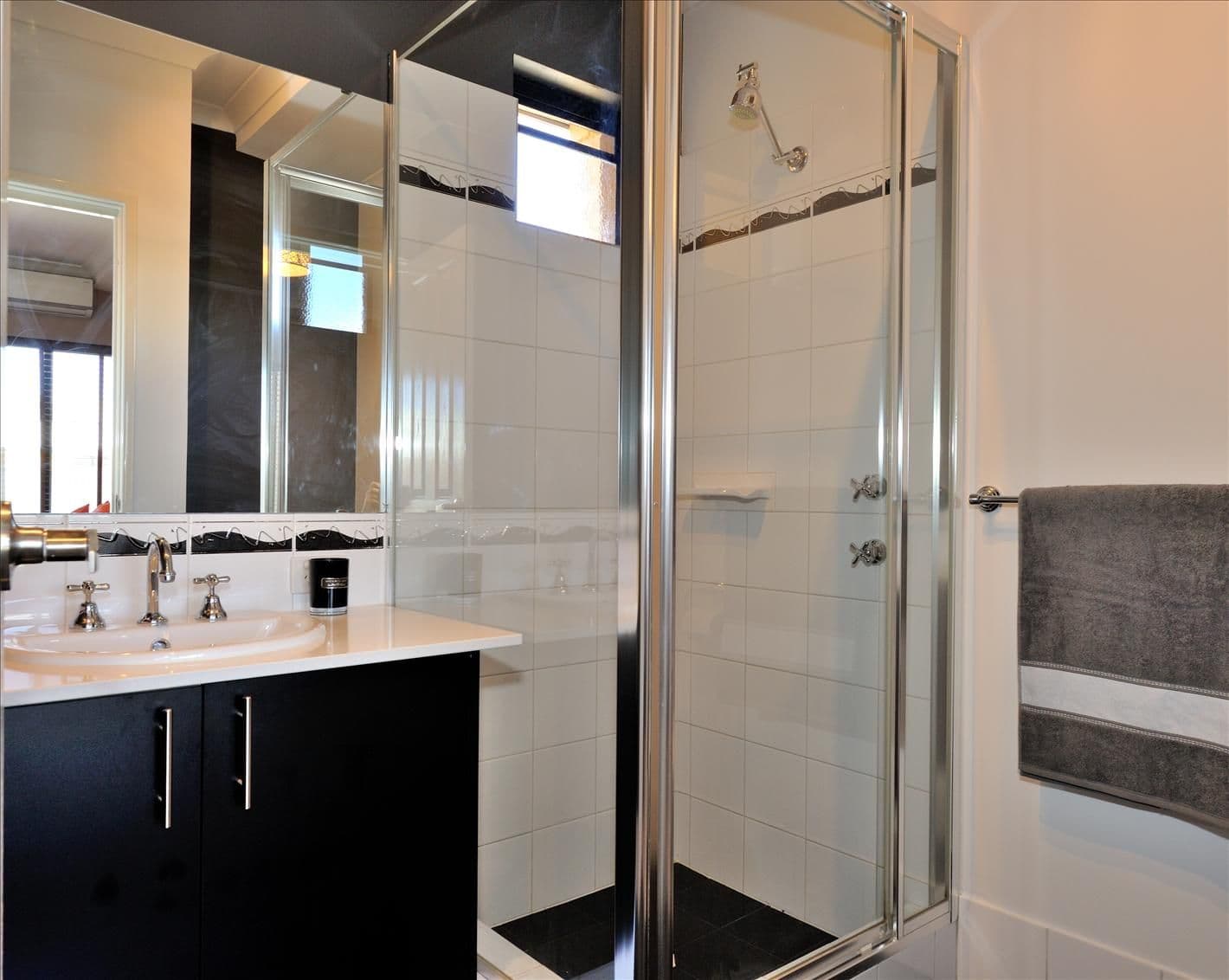 8 Tapioca Drive, AVELEY WA 6069, Aveley - Thumbnail 7