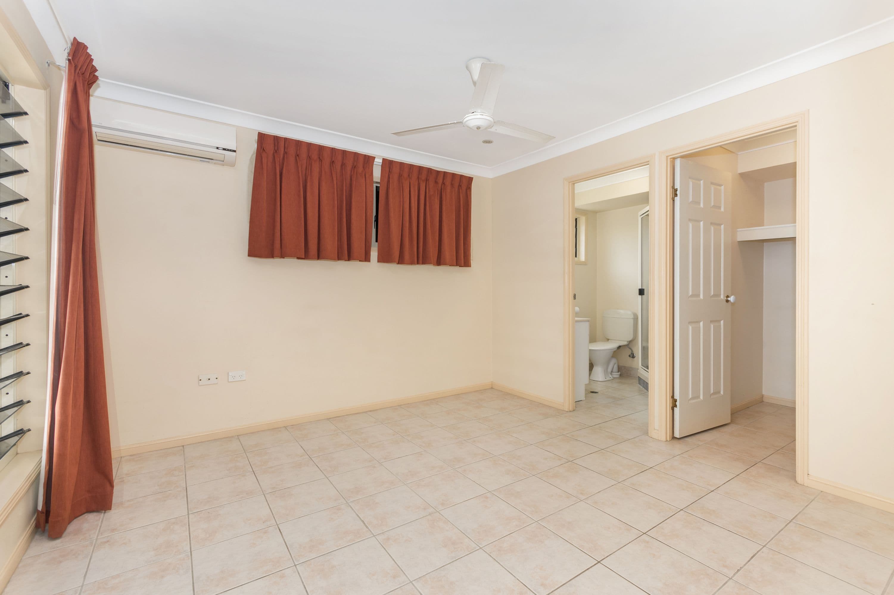 55 Regatta Crescent, Douglas QLD 4814, Douglas - Thumbnail 5