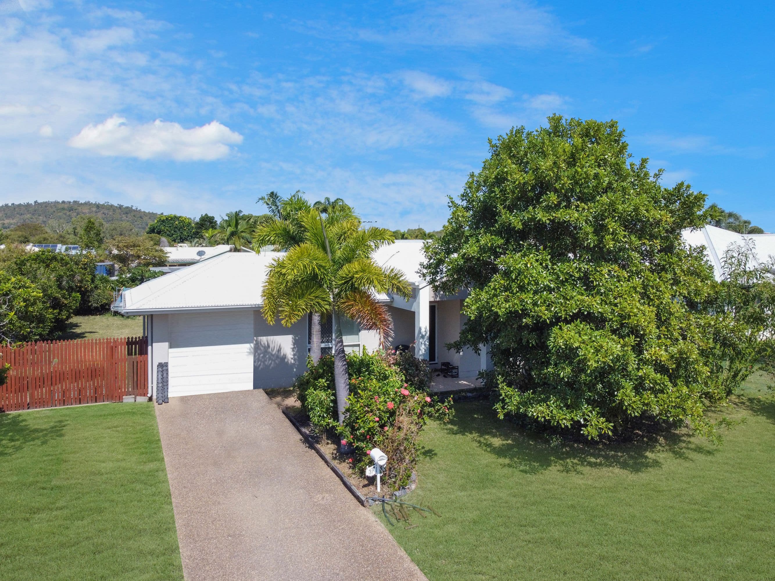31 Gatwick Street, Burdell QLD 4818, Burdell - Image 1