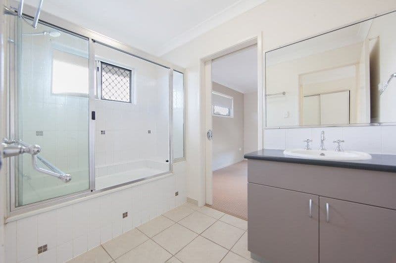31 Gatwick Street, Burdell QLD 4818, Burdell - Thumbnail 6