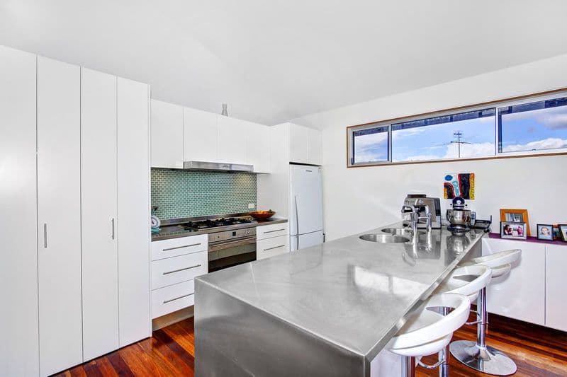 36 Restella Avenue, Davistown - Thumbnail 5