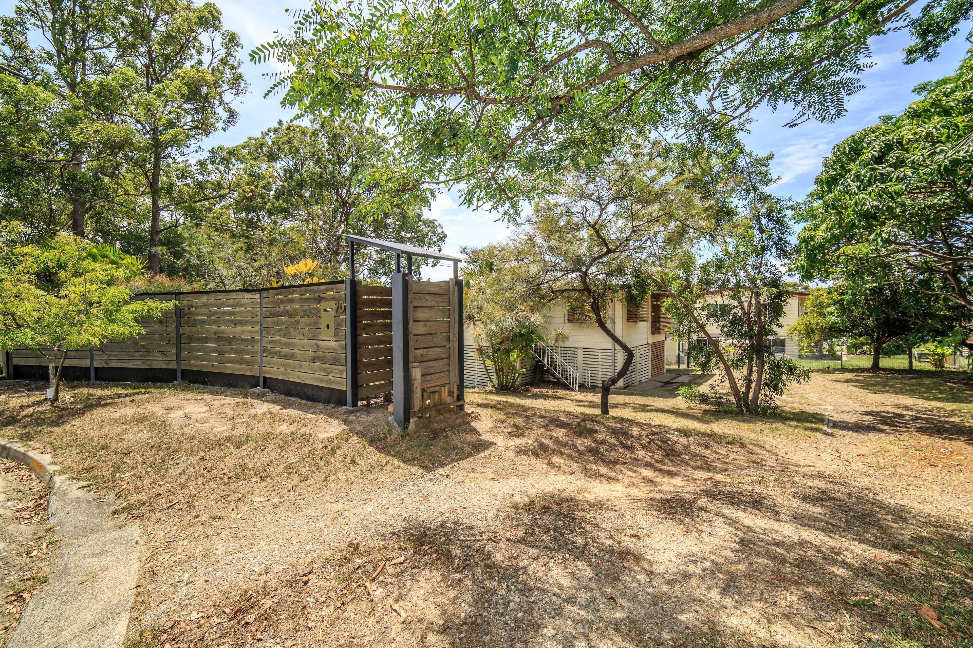 70 Woomera Crescent, Southport QLD 4215, Southport - Thumbnail 2