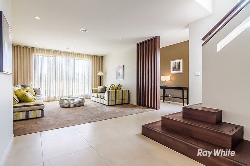 46 Flowerbloom Crescent, Clyde North VIC 3978, Clyde North - Thumbnail 3