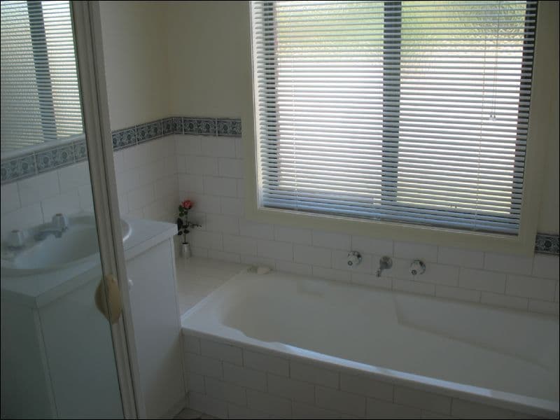 3 Greenvale Court, WARRNAMBOOL VIC 3280, Warrnambool - Thumbnail 8