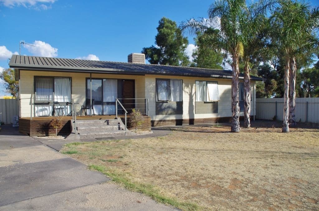 18 Murray Price Drive, Renmark SA 5341, Renmark - Thumbnail 2