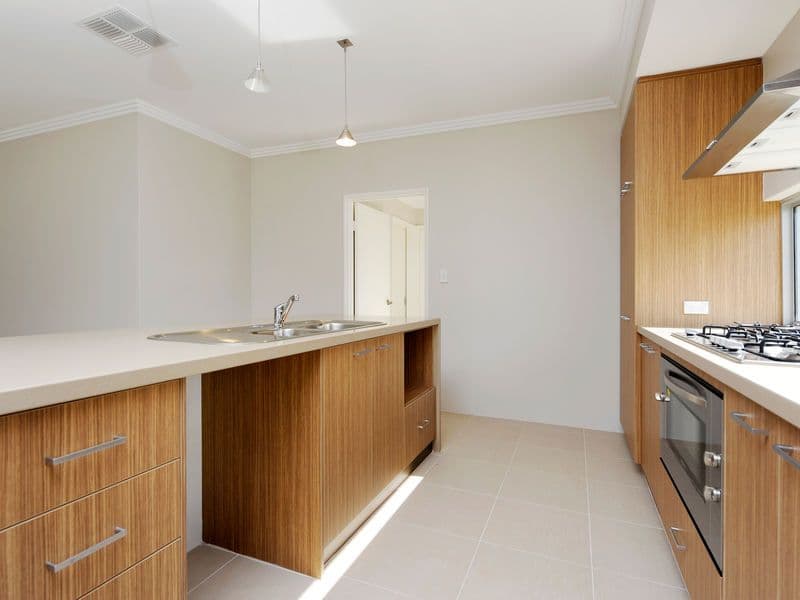 13 The Hawthorns, BALDIVIS WA 6171, Baldivis - Thumbnail 4