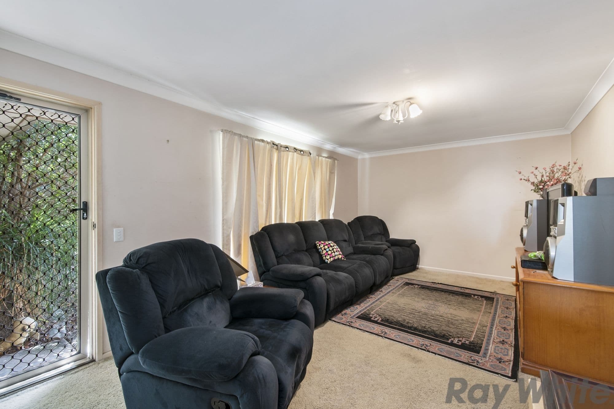 20 Commander Street, Deception Bay QLD 4508, Deception Bay - Thumbnail 3