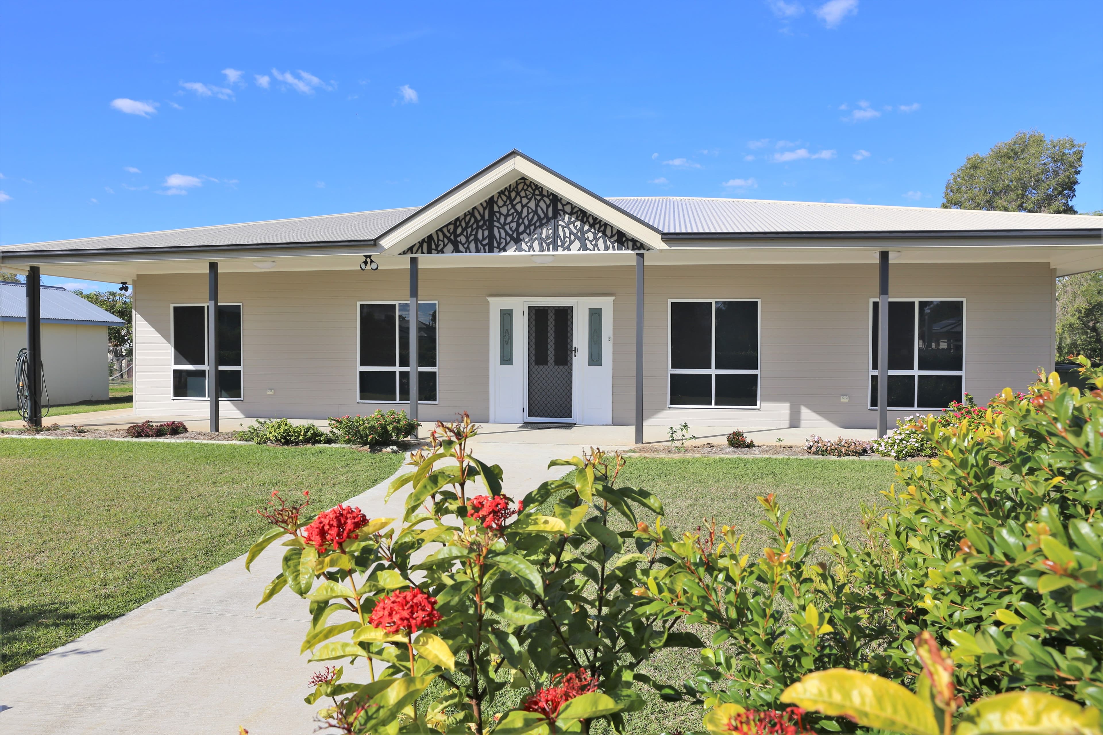 39 Maple Street, Barcaldine QLD 4725, Barcaldine - Image 1