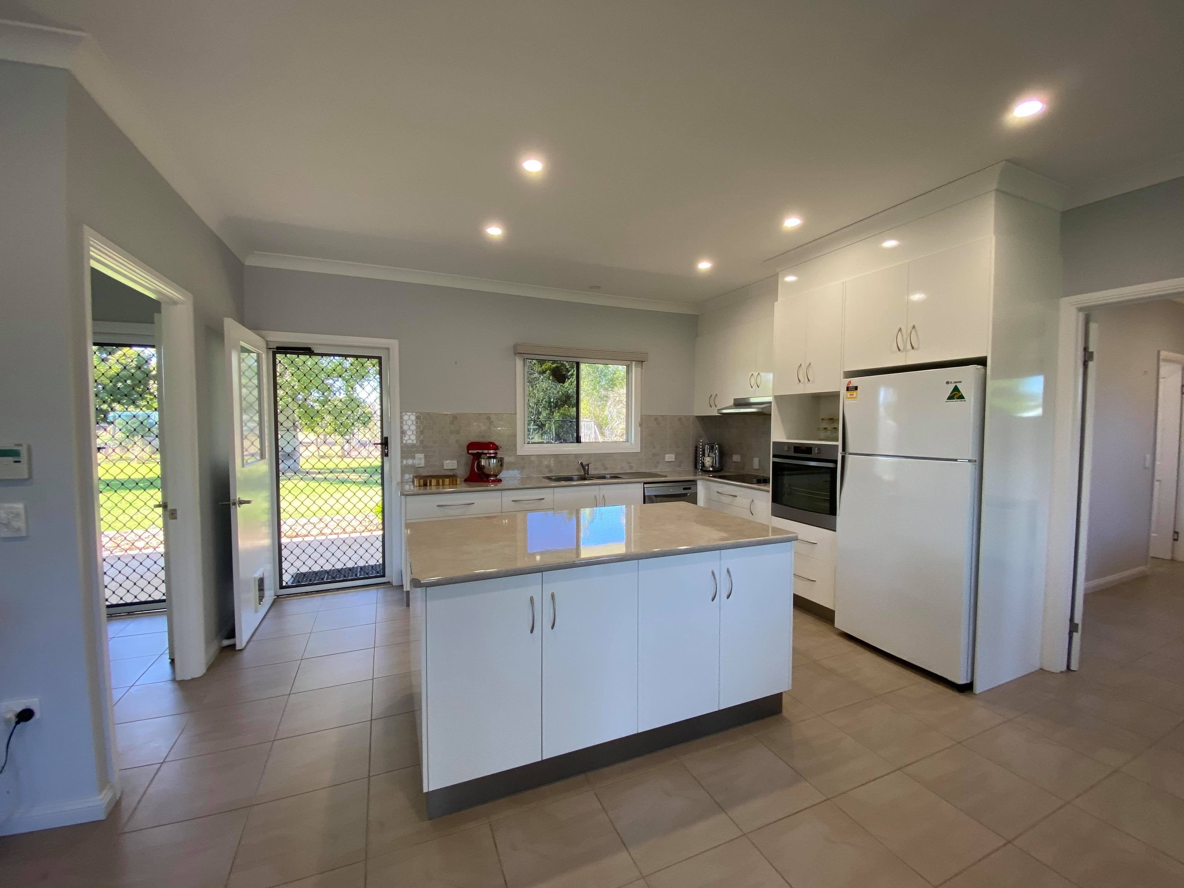 39 Maple Street, Barcaldine QLD 4725, Barcaldine - Thumbnail 5