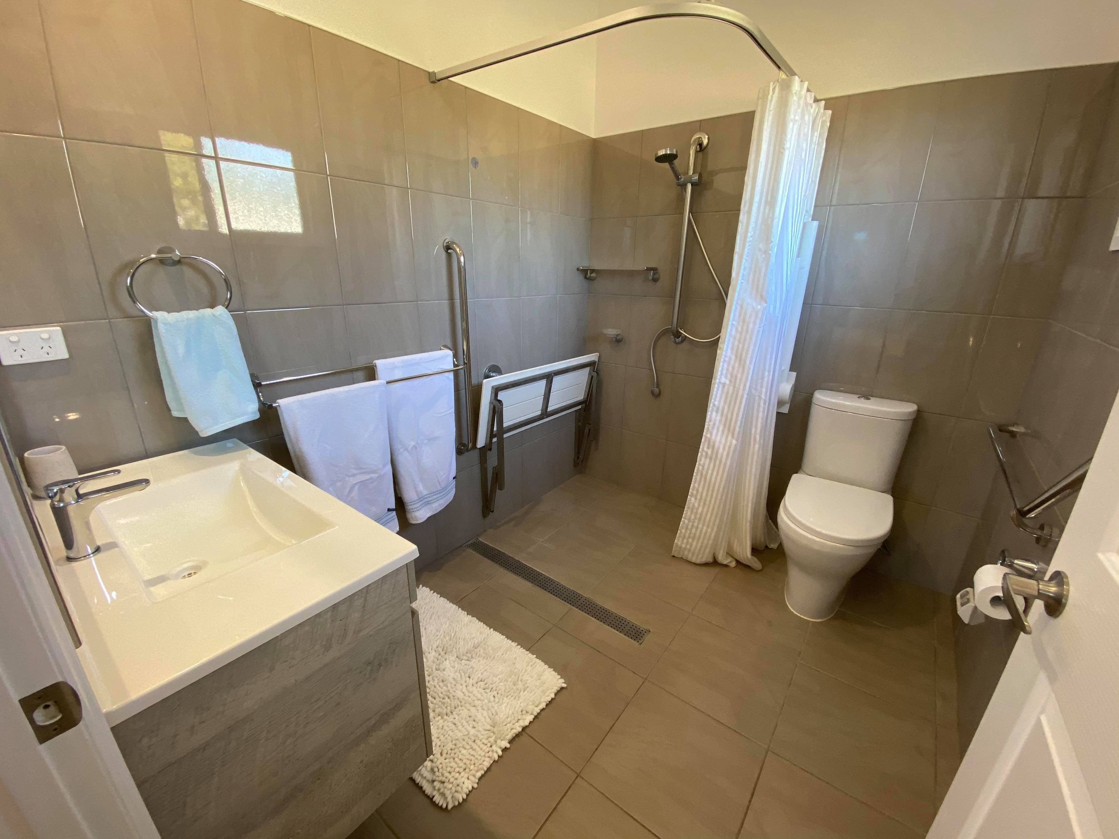 39 Maple Street, Barcaldine QLD 4725, Barcaldine - Thumbnail 8