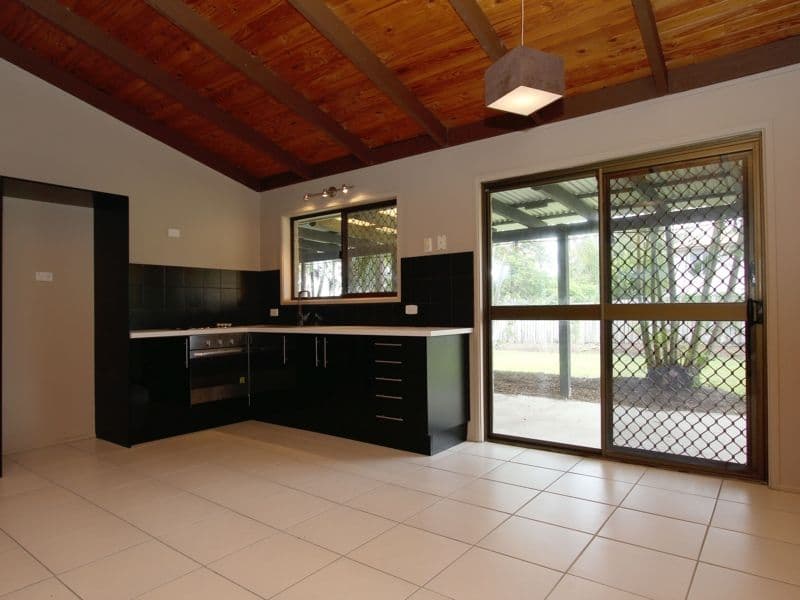 20 Adam Street, BROWNS PLAINS QLD 4118, Browns Plains - Thumbnail 2