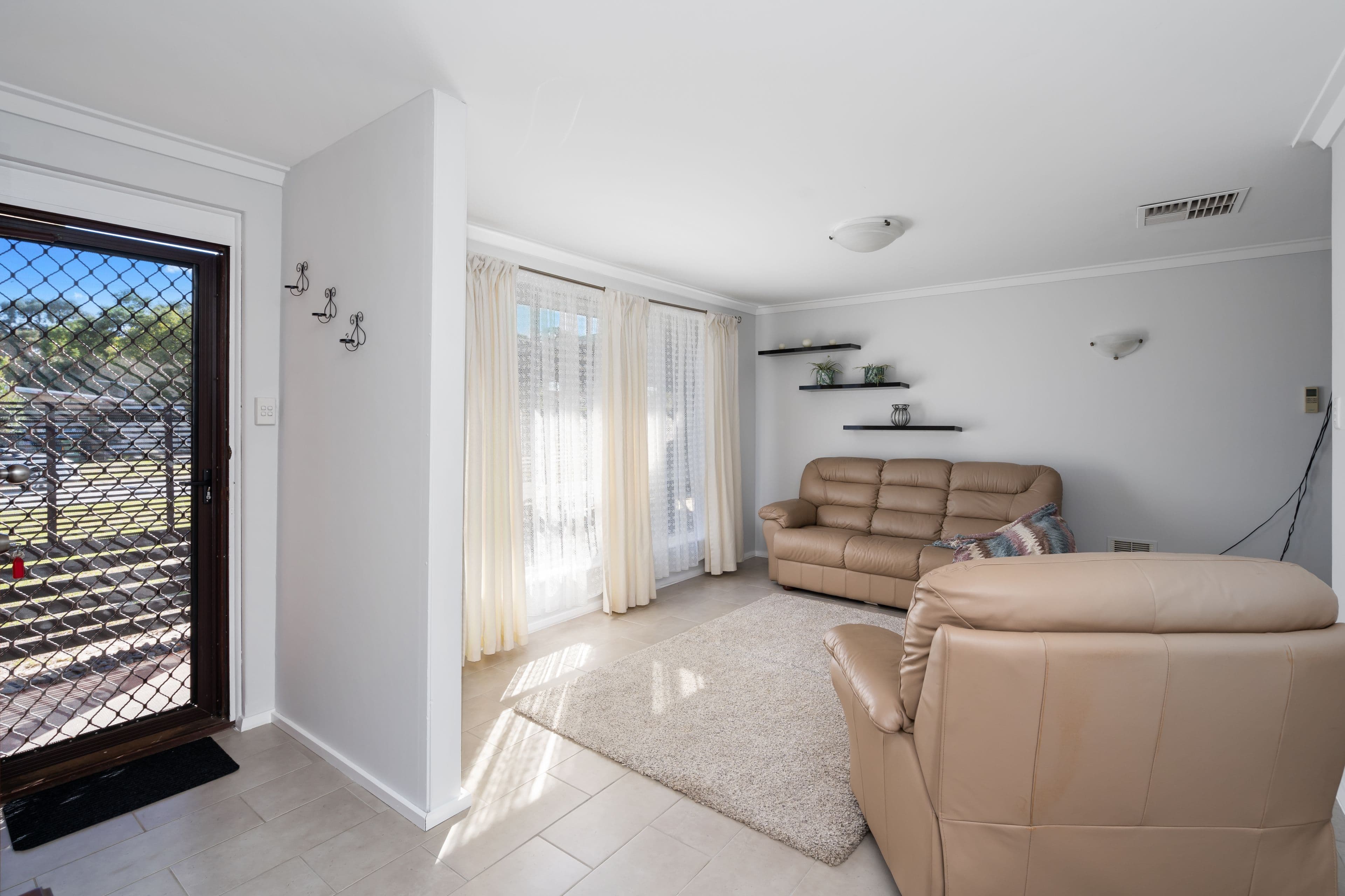 27 Dural Way, Armadale WA 6112, Armadale - Thumbnail 3
