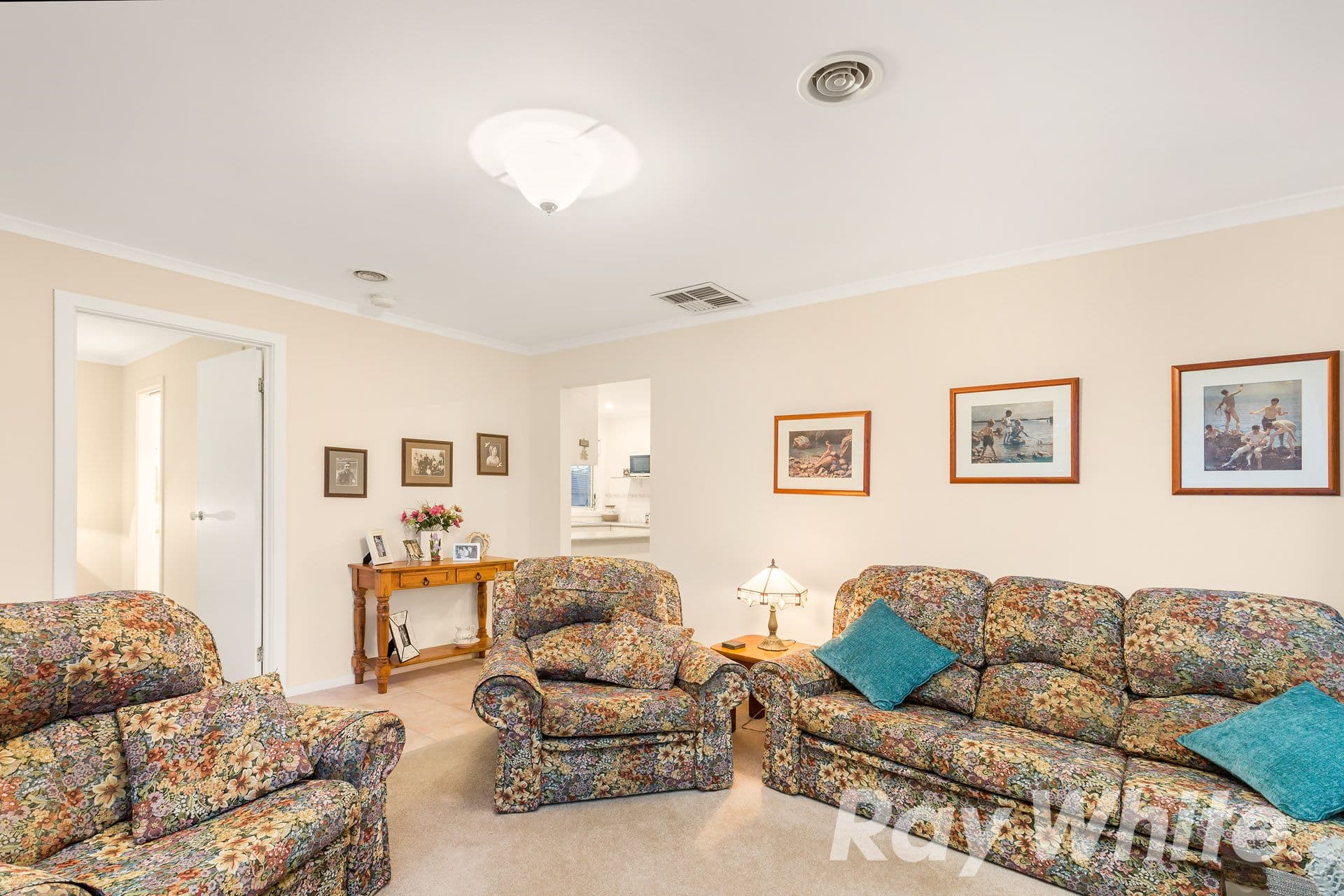 1 Mountain Ash Court, Upper Ferntree Gully VIC 3156, Upper Ferntree Gully - Thumbnail 2