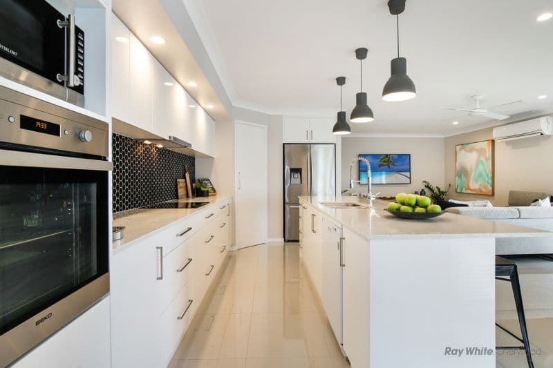 15 Finnegan Circuit, Oxley QLD 4075, Oxley - Thumbnail 2