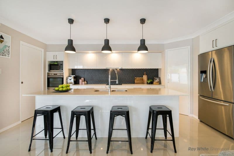 15 Finnegan Circuit, Oxley QLD 4075, Oxley - Thumbnail 3