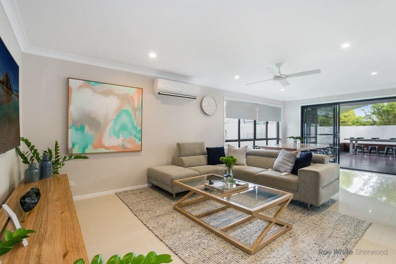15 Finnegan Circuit, Oxley QLD 4075, Oxley - Thumbnail 4