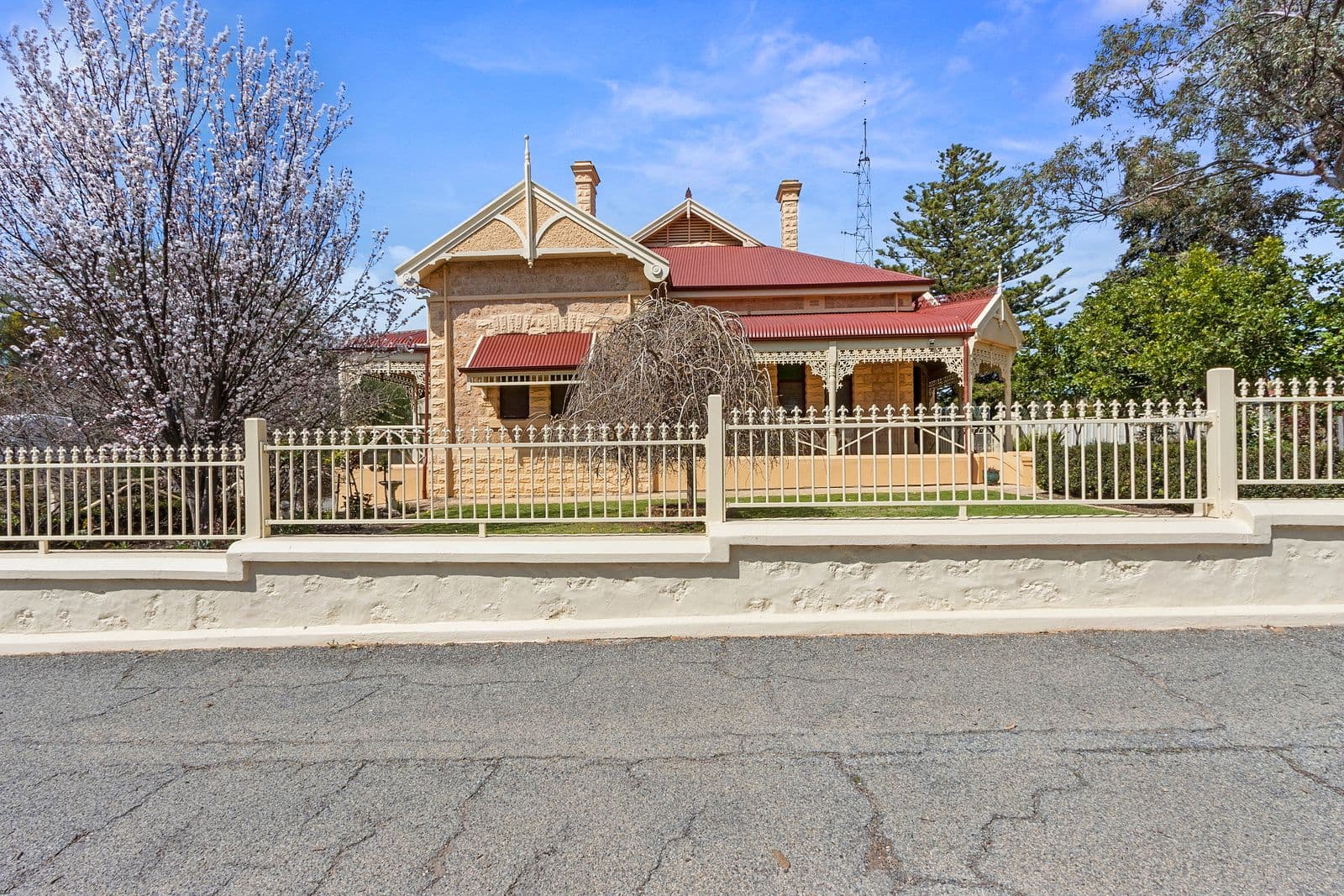 1 Henry Street, Moonta SA 5558, Moonta - Thumbnail 2