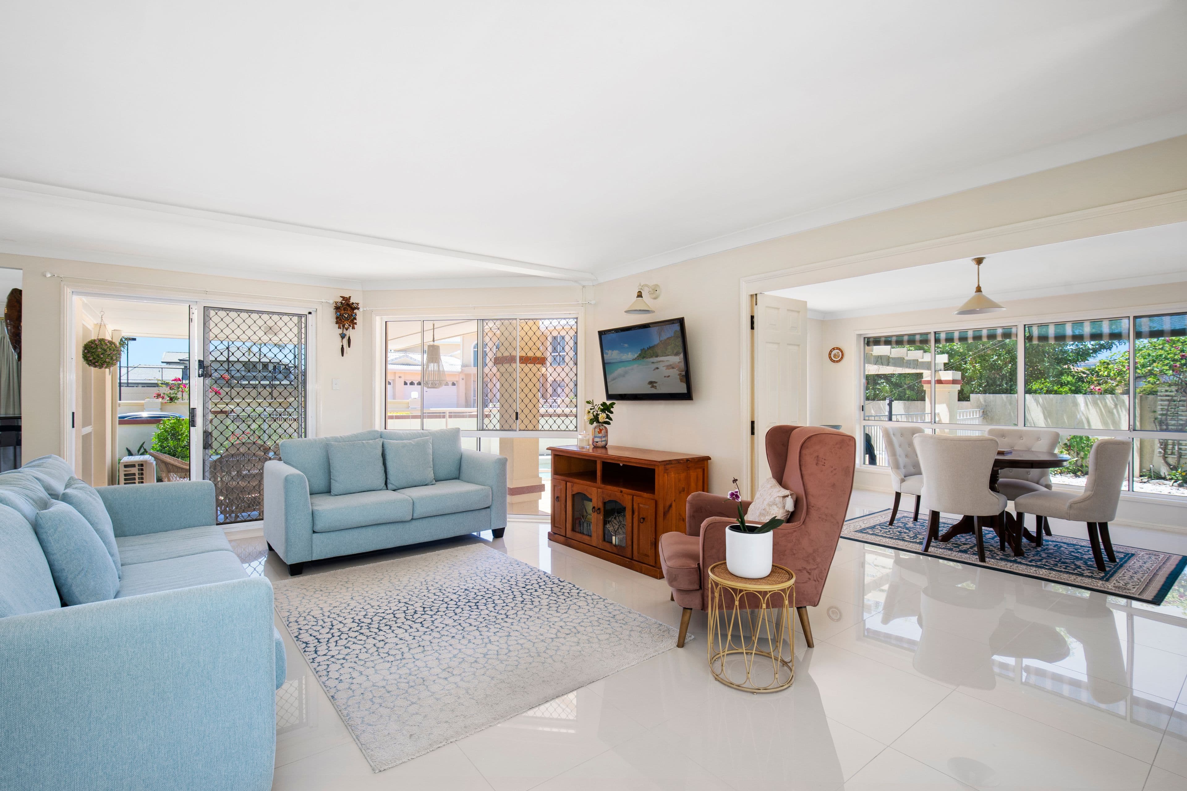 1 Montego Court, Mermaid Waters QLD 4218, Mermaid Waters - Thumbnail 3
