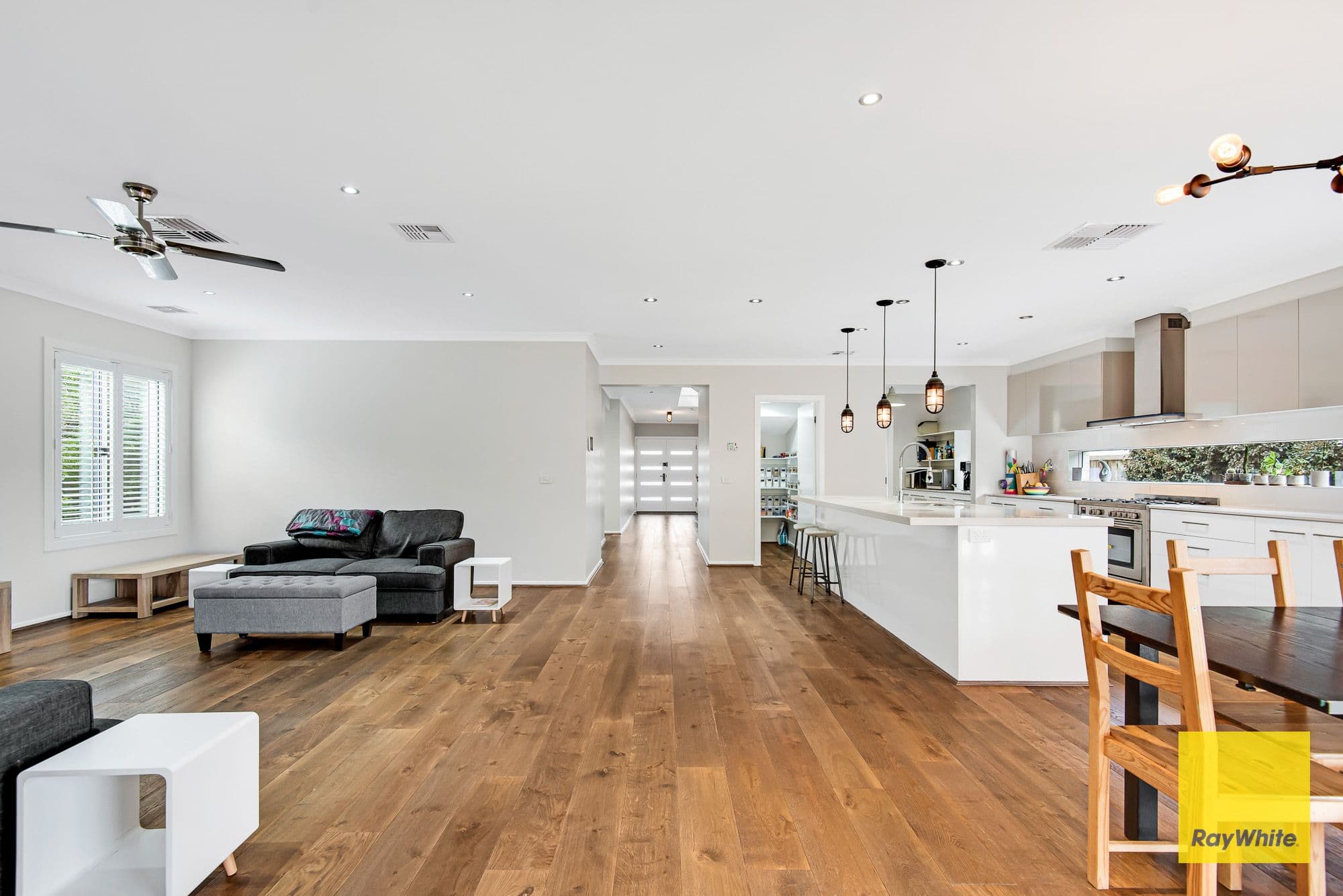 33 Millpond Drive, Point Cook VIC 3030, Point Cook - Thumbnail 4