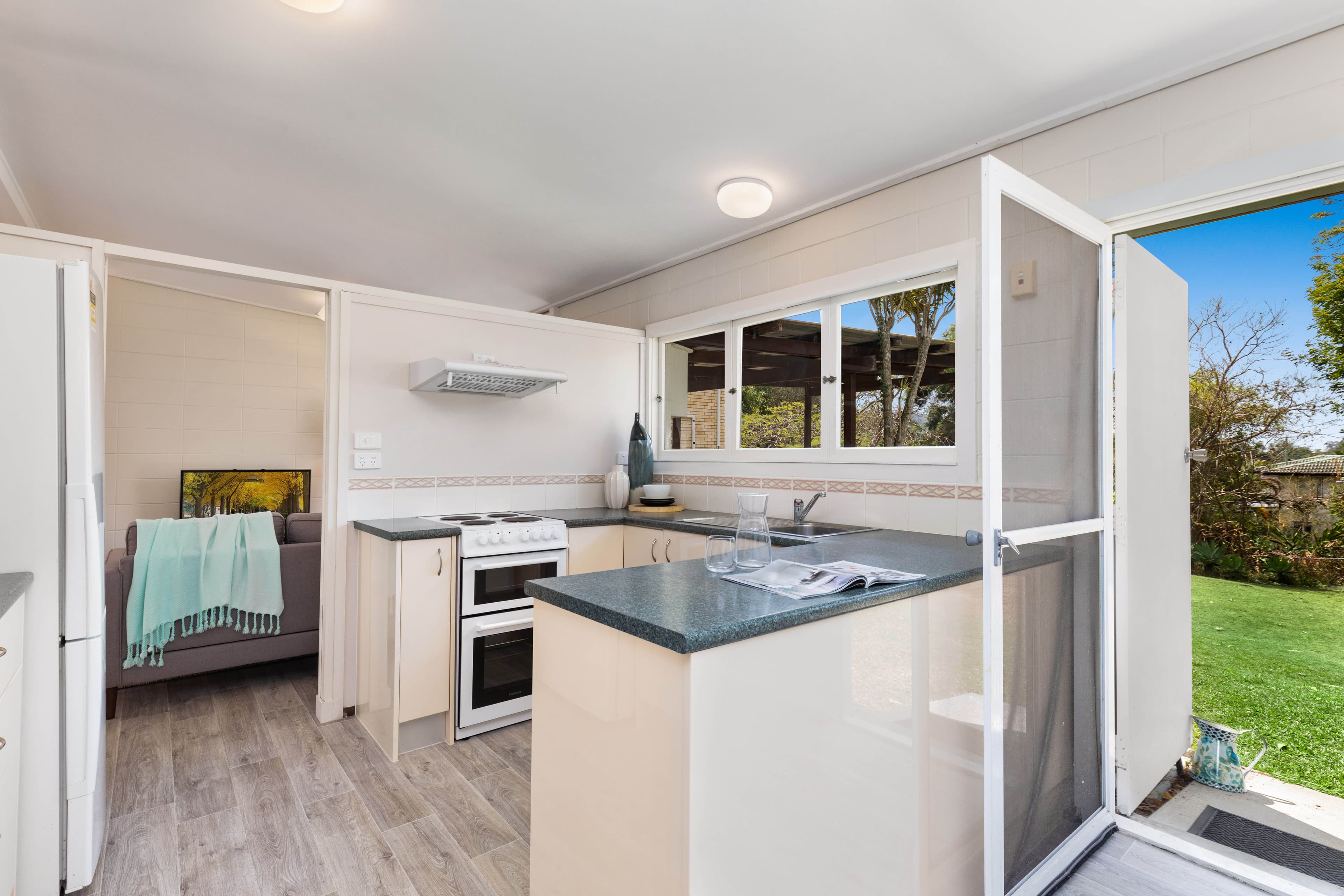 11 Illowra Street, The Gap QLD 4061, The Gap - Thumbnail 4