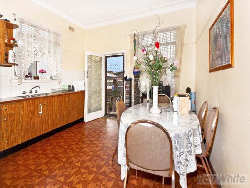 2 Quarry Road, BOSSLEY PARK NSW 2176, Bossley Park - Thumbnail 5