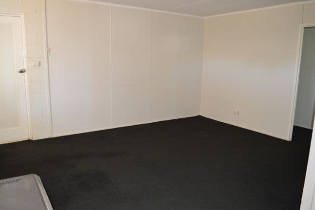 65 Saltbush Road, Kambalda West WA 6442, Kambalda West - Thumbnail 3