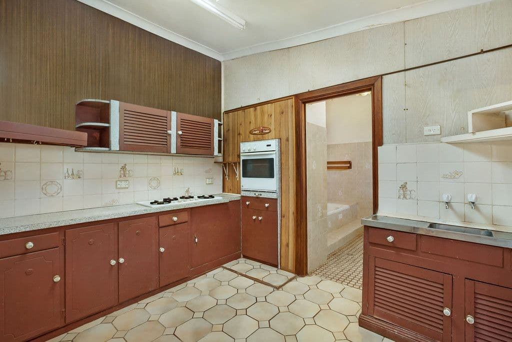 38 Newman Street, Newtown - Thumbnail 3