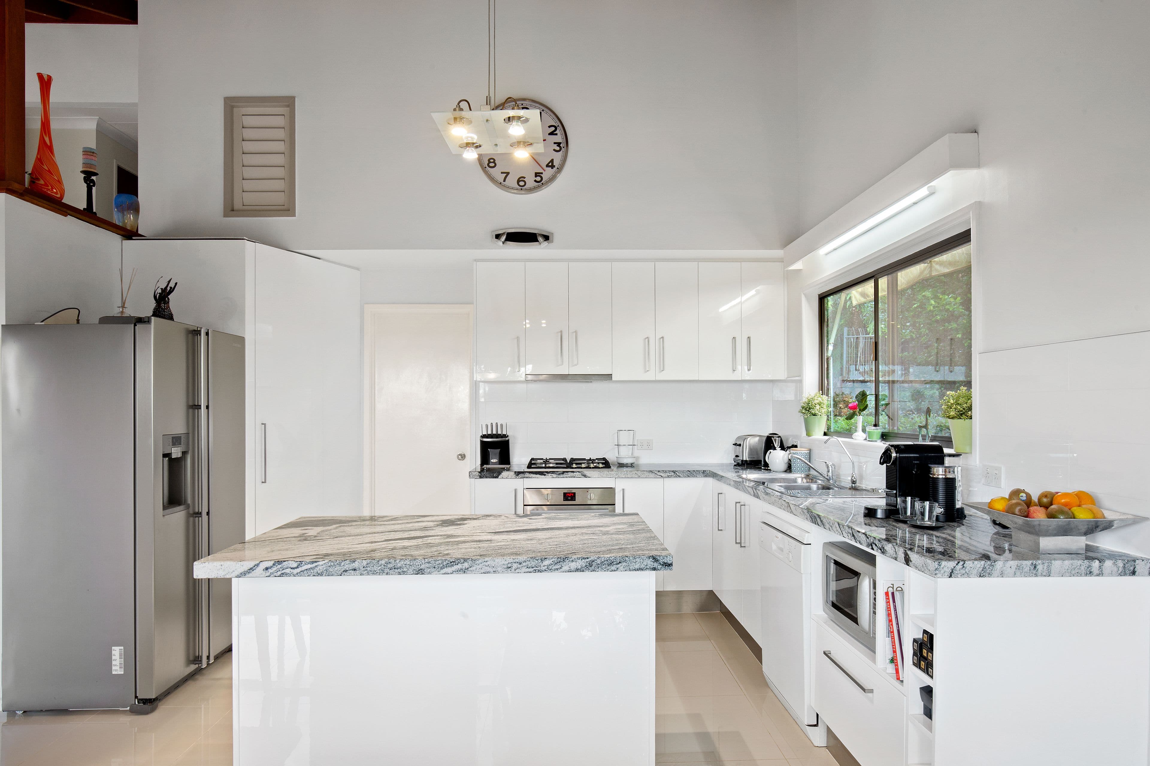 4 Summit Crescent, Carrara QLD 4211, Carrara - Thumbnail 6