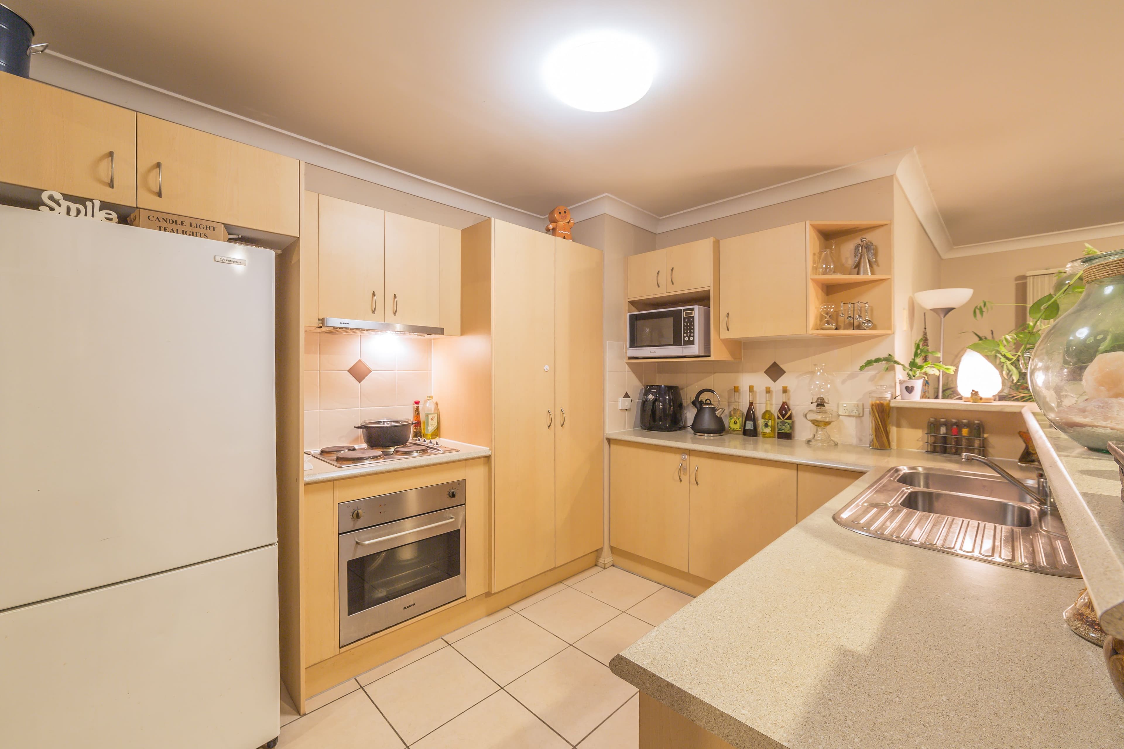 8 Redstart Street, Upper Coomera QLD 4209, Upper Coomera - Thumbnail 2